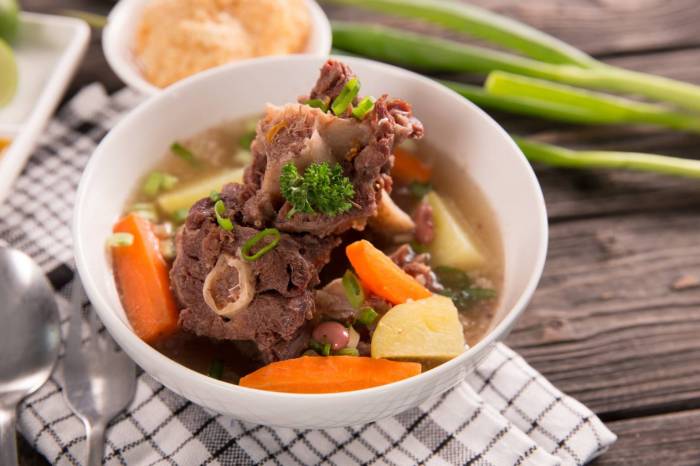 Soup oxtail chinese