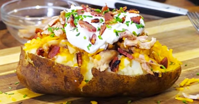 How to cook a restaurant style baked potato