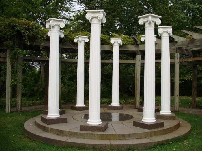 How to make pillars for decoration